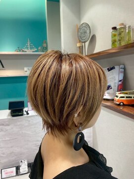 アース オーセンティック 岡山青江店(EARTH Authentic) くびれショート