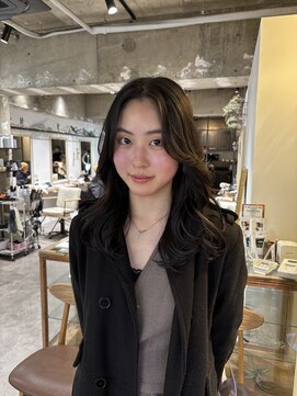 ゼストカロン(ZEST Kalon) 前髪なしLayercut  36mmアイロンで韓国風くびれ巻き