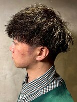 ディスイズバーバーサード(THIS IS BARBER 3rd) ツイスパ ツーブロックマッシュ メンズパーマ 束感 20代
