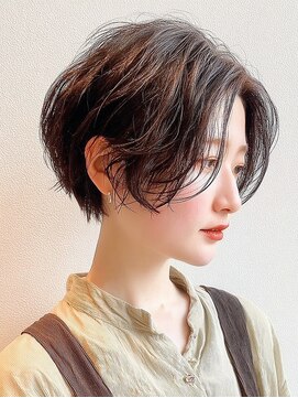 バイエイト(X８) 顔まわりハンサムショート