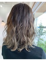 ルトワ(Lutowa)&nbsp;ハイライトたっぷり夏スタイル！