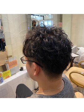 ティエル(Tiele) メンズショートパーマ