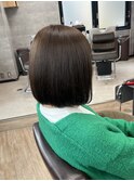 ボブ×オリーブグレージュ