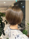 オリーブベージュ丸みショートボブミニボブ
