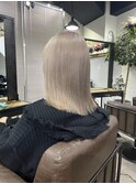 切りっぱなしボブ　ヘイリーボブ　タッセルボブ