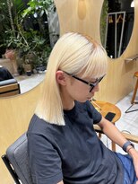 スタン 渋谷(Stam)&nbsp;ホワイトブロンドハイトーンウルフレイヤーケアブリーチ渋谷駅