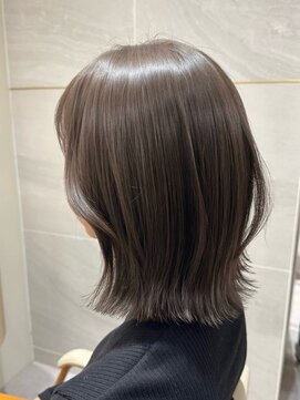 ミズチャーム(Ms.CHARM) 【高瀬陽介】ダークグレージュ×くびれボブ