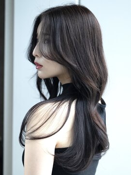 エインアンリー 明治神宮前(AIN.ANLY.) レイヤーカットラベンダーグレーアッシュグレージュ美髪