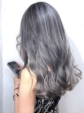 ブレイズヘアー(BLAZEhair) 【ギャル定番】ホワイトシャドールーツ×ブリーチ３回