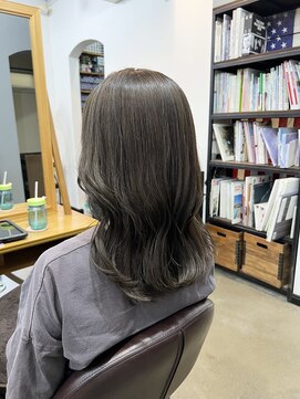 ヴィアルス 花山店(VIARS) 穏やかトーンダウンにはグレージュ♪