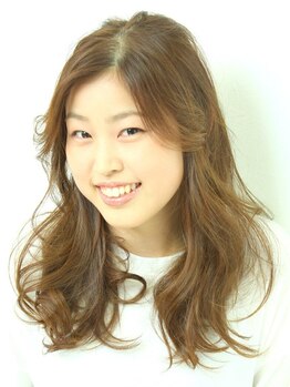 ダブル(DaBlu)の写真/あなたにぴったりのスタイルをご提案！骨格と髪質を考慮した似合わせカットで個性を輝かせます♪