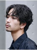 メンズセンターパート七三分けパートニュアンスパーマ刈り上げ