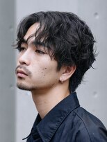 テン 心斎橋(tenn.)&nbsp;メンズセンターパート七三分けパートニュアンスパーマ刈り上げ