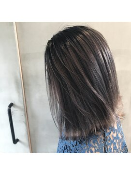 リリ(Riri) 切りっぱなしロブ