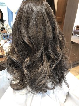 トティア 梅田(Totia) 『大人気Totia梅田』×『外国人風カラー×巻き髪スタイル』