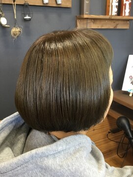 リジオ ヒップ(RiZiO H.I.P) カジュアルショートボブ