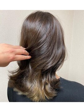 ルアナ 梅田店(Luana) 派手インナーカラーベージュ