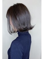 モルニ(MORNI)&nbsp;アッシュグレー_マロンベージュ Aラインボブ かきあげ