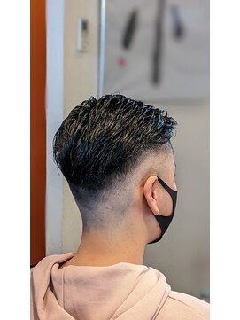 シーク(SEQU) 刈上げスキンフェード