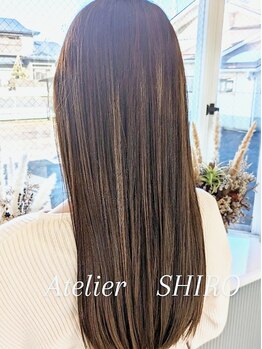 アトリエシロ(Atelier SHIRO)の写真/諦めない限りナチュラル美髪はずっと続く。髪へのダメージを最小限に抑え、自然で柔らかい仕上がりに―。