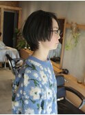 ハンサムショートウルフとグリーンのハイライト