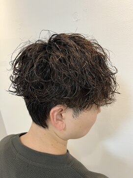 リバード(reverd) 波巻きパーマ