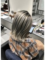 キング(K!ng)&nbsp;縮毛矯正髪質改善ハイライトレイヤーカット枚方美容室エクステ