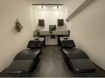 ヘアメイク スキップ(SKIP)の写真/【小郡駅徒歩5分】髪・頭皮ケアまで良い物にこだわった美髪サロン。自然な仕上がりの白髪染めも好評です。