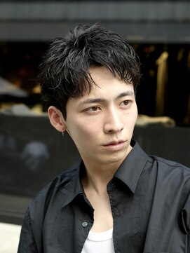 フィフス トウキョウ (fifth TOKYO) 渋谷緩めスパイキーパーマルーズショートメンズショート