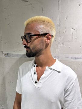 フランクスバーバーザスタンド(Frank’s barber the stand) サーフカール/スパイキーショート/ブルーブラック/飯田橋　E