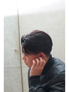 にもう 毛流れパーマ/ツーブロック刈り上げ