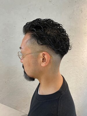 髪を似合わせるのは当たり前。salon No.87ではひげ、眉毛までトータルにプロデュース【北千住駅徒歩４分】