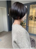 ショートヘア_マロンベージュ Aラインボブ かきあげ