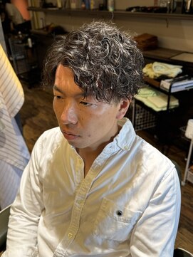 エクファフォーメン(EX-FA FOR MEN) ベリーショート/ダークアッシュ/ニュアンスパーマ/韓国マッシュ