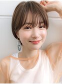 顔周りレイヤーカットくびれヘアミルクティーベージュカラー