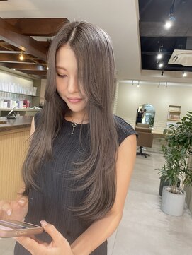 ロアバイチェリーコークウブ(Loa by CHERRY COKE ubu) ロングレイヤーとグレージュ