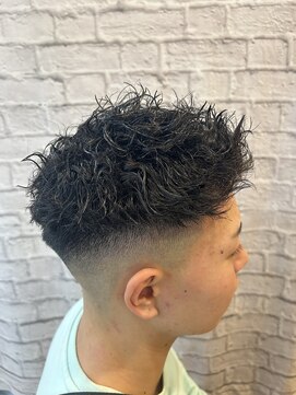 ヘアサロン 銀座マツナガ新宿店(hair salon) ツイストパーマ×スキンフェード