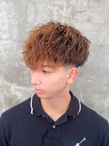 メンズサロン キング 心斎橋店(Men’s salon K!ng) フェザーショートアップバングセンターパートメンズハイライト
