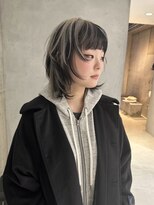 ニール(nier)&nbsp;ウルフカット/レイヤーカット/ハッシュカット/デザインカラー