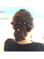 ロカット サロン(Roquat Salon)&nbsp;前髪スッキリアレンジ【ヘアセット　立川/立川南/八王子 浴衣】