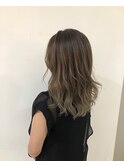 クリアベージュ