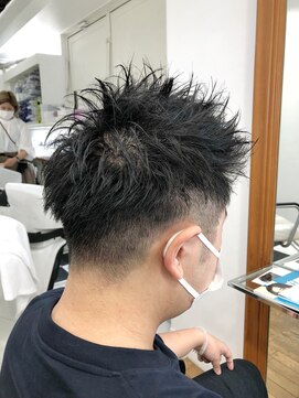 ヘッズ 本八幡店(HEADS) MEN'S HAIR センターパート ツイストスパイラル 韓国マッシュ