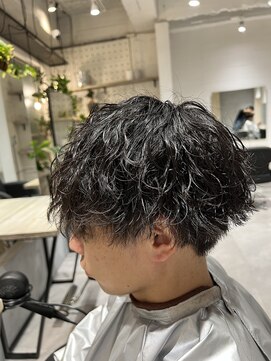 エイト 北千住店(EIGHT) 刈り上げマッシュ×波巻きパーマ【EIGHT北千住 】