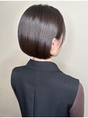 コンパクトなミニボブで大人可愛く/アッシュブラック