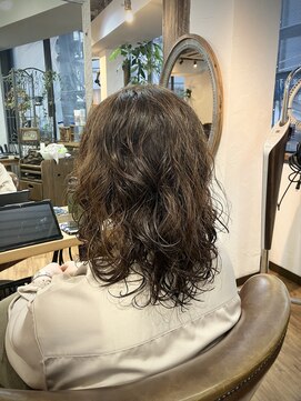 ワン エイティー ディグリース 恵比寿(180°One Eighty Degrees.) ふわふわパーマ