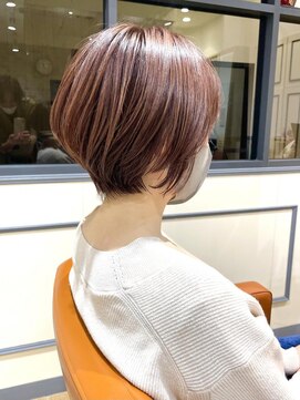 ネオリーブエム(Neolive em;) ショートボブ　ピンクベージュ