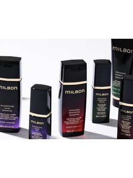 高品質なシャンプーや、薬剤を使用したワンランク上の施術で、髪の芯から輝く、ツヤ感溢れる理想の艶髪に♪