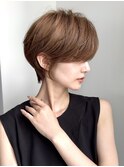 切りっぱなしショート・ボブ/絶壁解消/前髪なし/40代/30代/丸顔