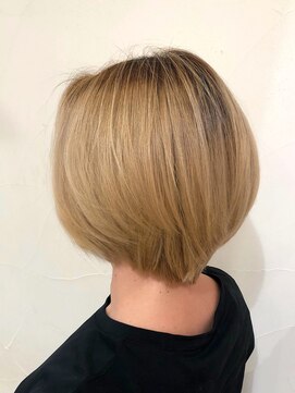 ネオリーブアオバ 高田馬場店(Neolive aoba) 【高田馬場/aoba】ハイライト、ハイトーン　セレブショートボブ