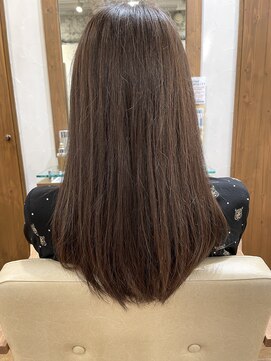 エクリ 麻布十番(equri) グレージュ　20代30代40代　ナチュラルミディ